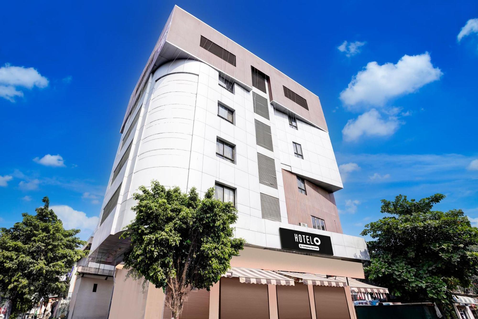 Super Hotel O Nashik Road Formerly The Address Hotel Dış mekan fotoğraf